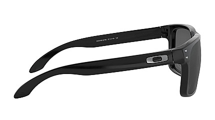 Oakley 9102 E1