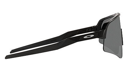 Oakley 9465 03