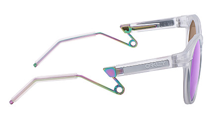 Oakley 9279 02