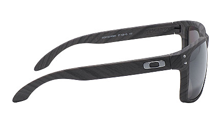 Oakley 9102 W9
