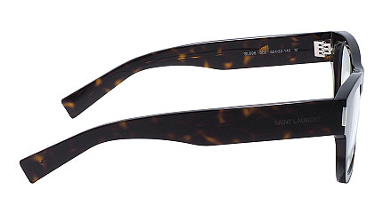 Saint Laurent  698 002