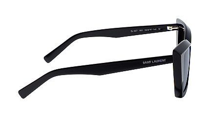 Saint Laurent  657 001
