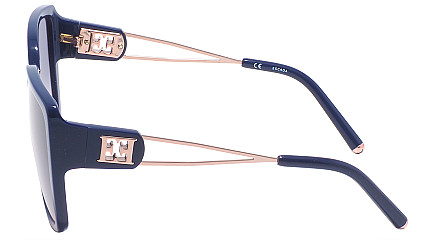 Escada D31 9LJ