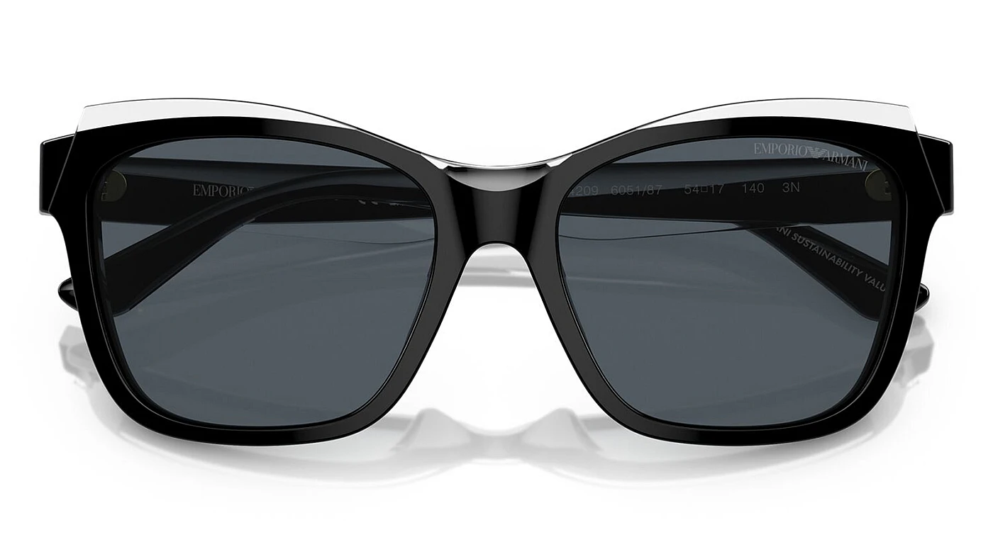 Солнцезащитные очки Emporio Armani 4209 605187 фото 4