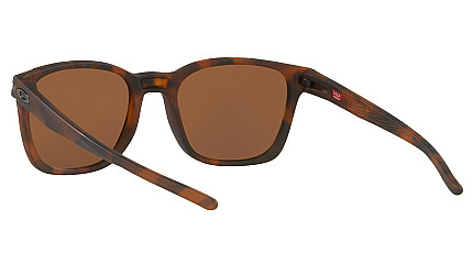 Oakley 9018 05