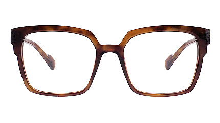 Caroline Abram Frida 756