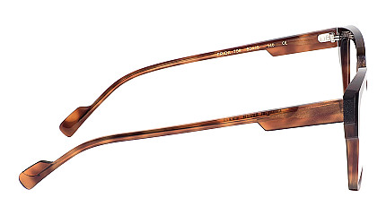 Caroline Abram Frida 756